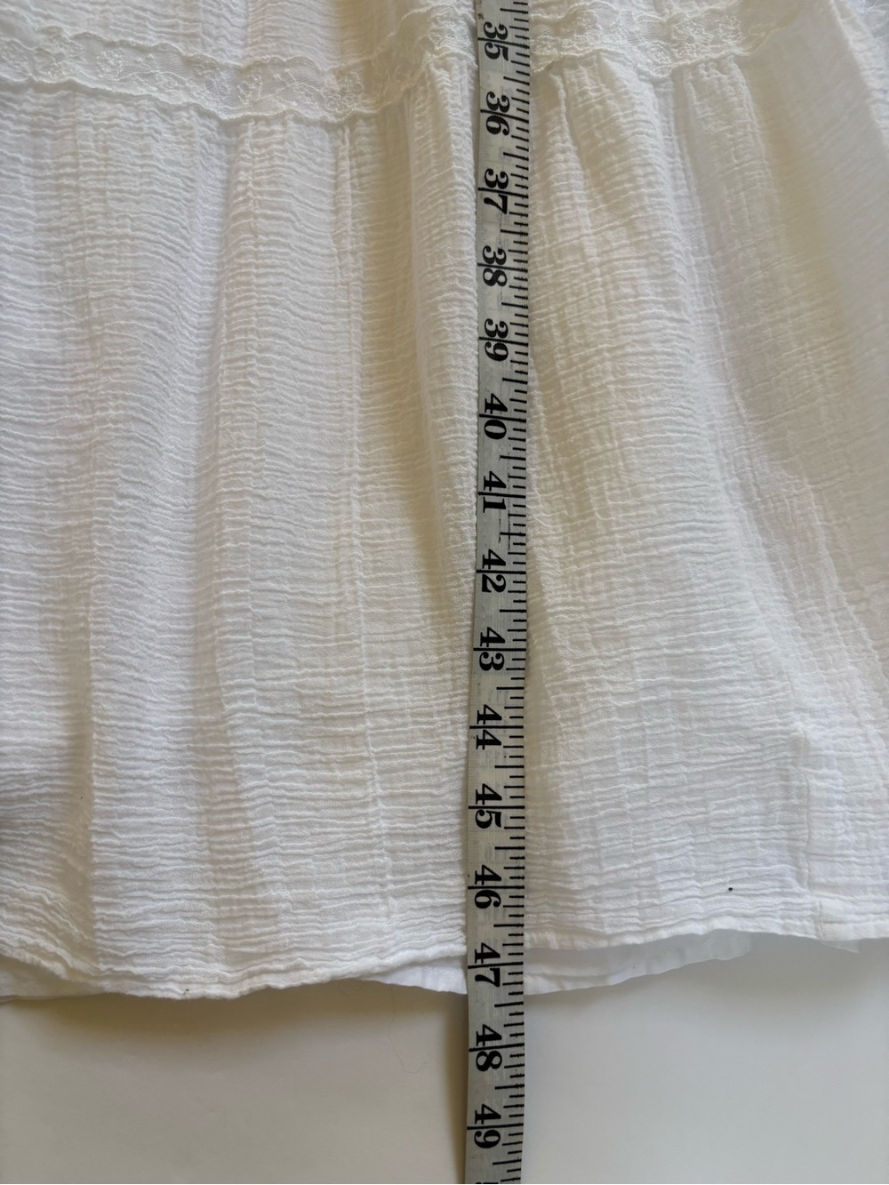Zara White Maxi Dress XS Tiered Spaghetti Strap Lace Trim Boho Beach Vacation - Picture 6 of 7